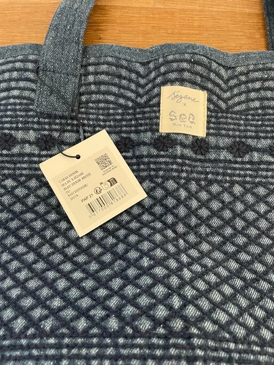 Sézane Sea New York Collaboration Denim Tote Embroidered Blue NWT - Picture 6 of 9